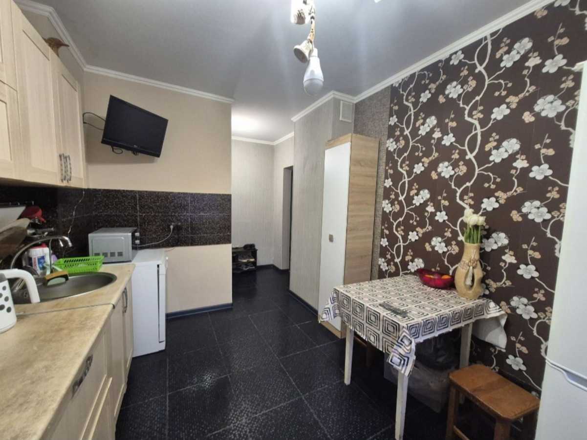 Продажа 3-комнатной квартиры 70 м², Тростянецкая ул., 6Ж