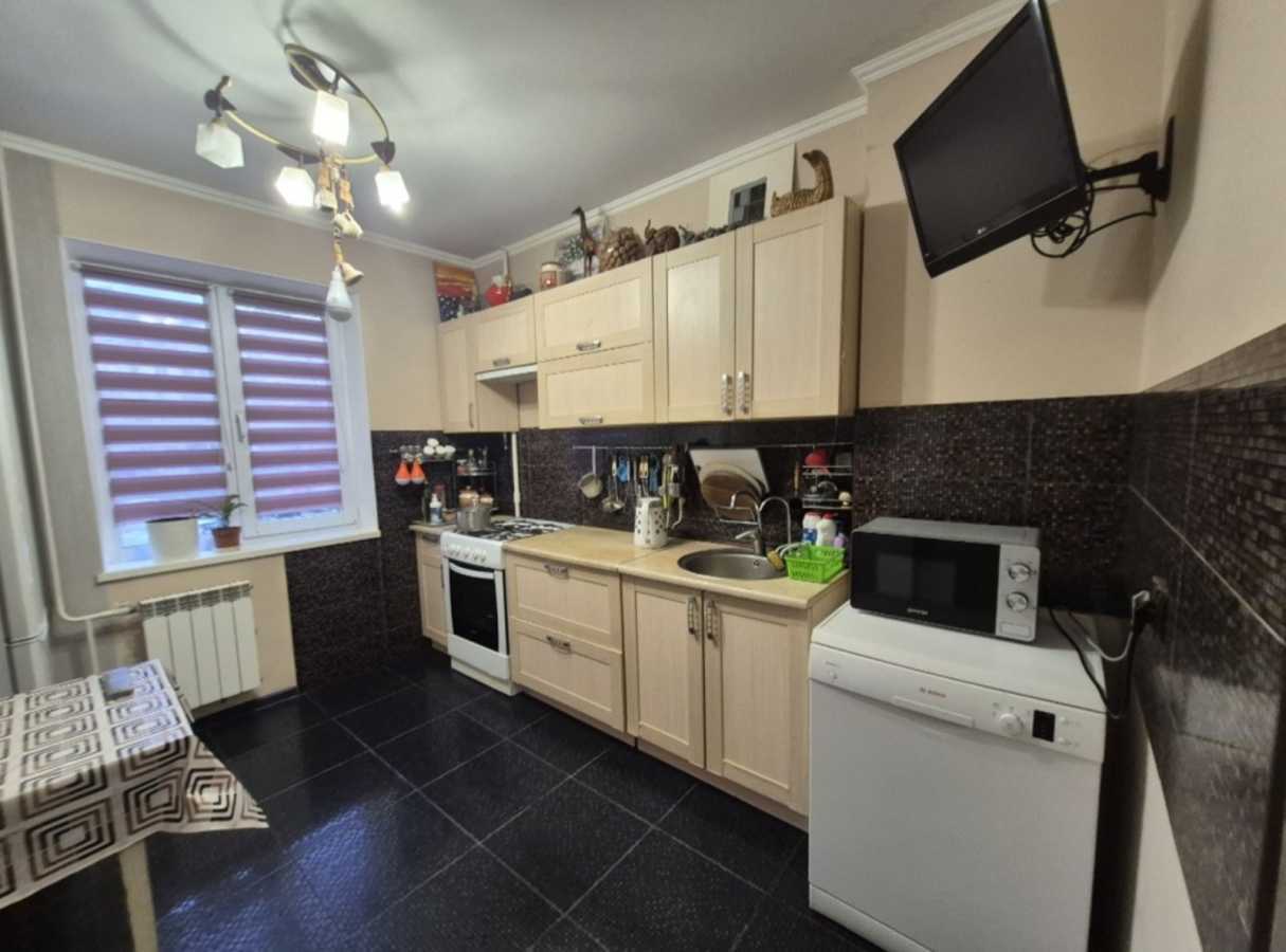 Продажа 3-комнатной квартиры 70 м², Тростянецкая ул., 6Ж