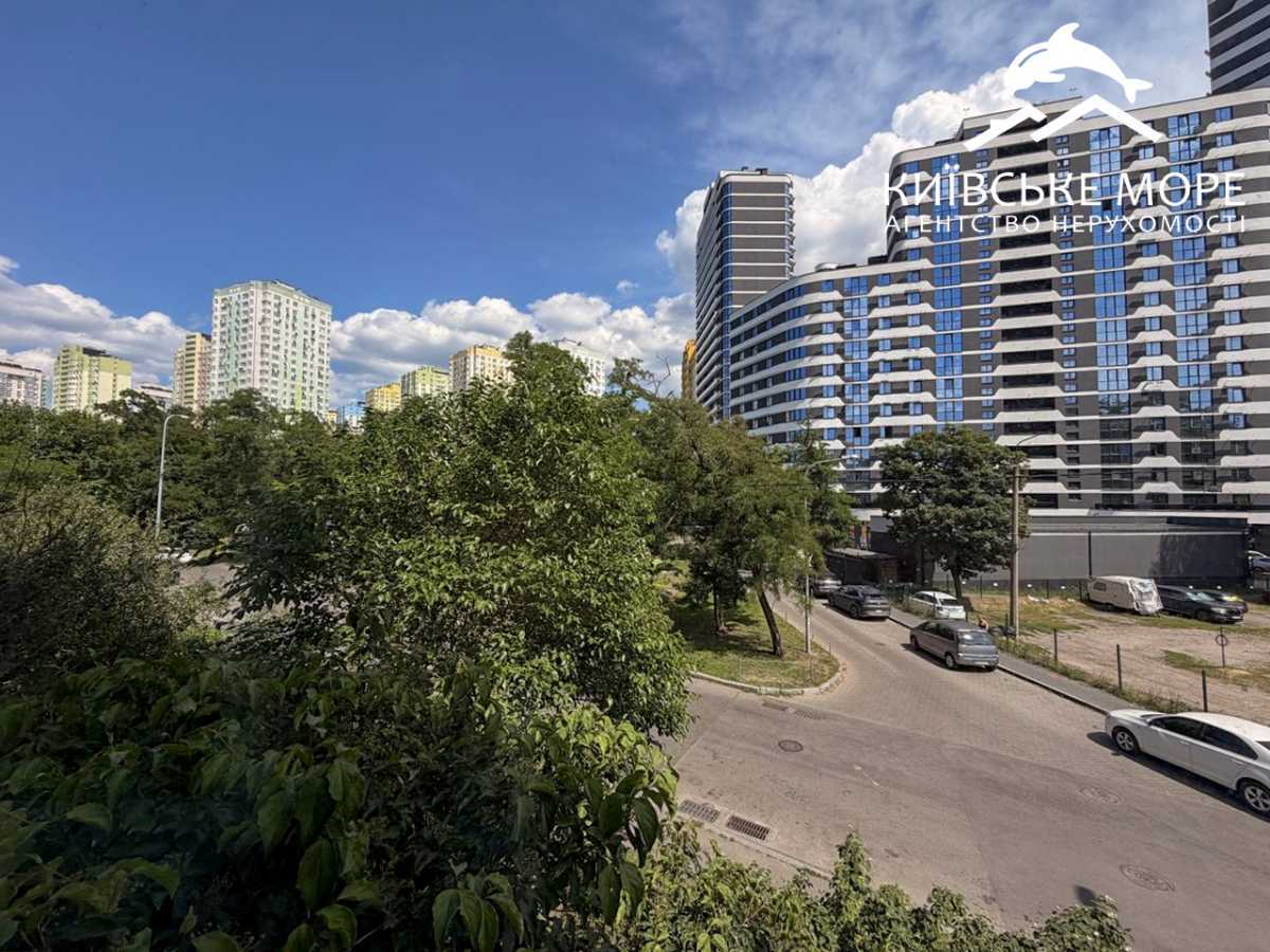 Продажа 3-комнатной квартиры 58 м², Перова бул., 46/2