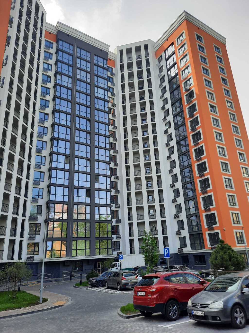 Продажа 2-комнатной квартиры 76.9 м², Живописная ул., 3