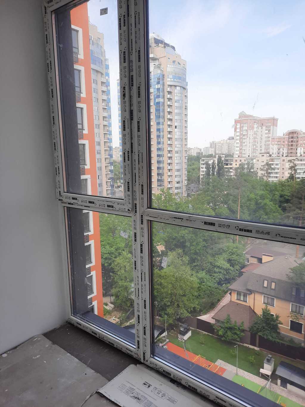 Продажа 2-комнатной квартиры 76.9 м², Живописная ул., 3