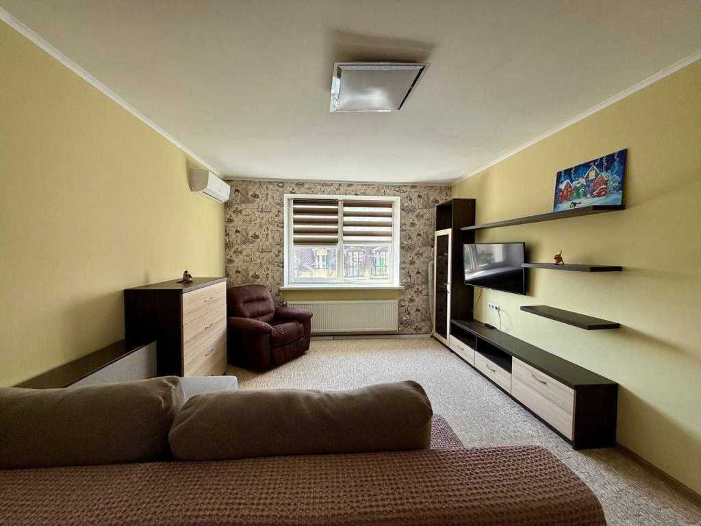 Продажа 1-комнатной квартиры 46.1 м², Центральна, 37