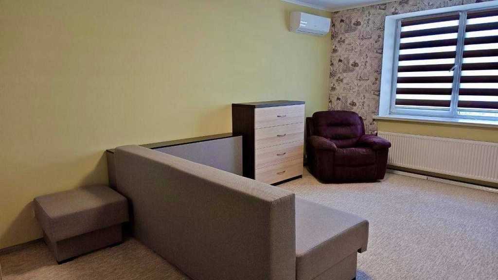 Продажа 1-комнатной квартиры 46.1 м², Центральна, 37