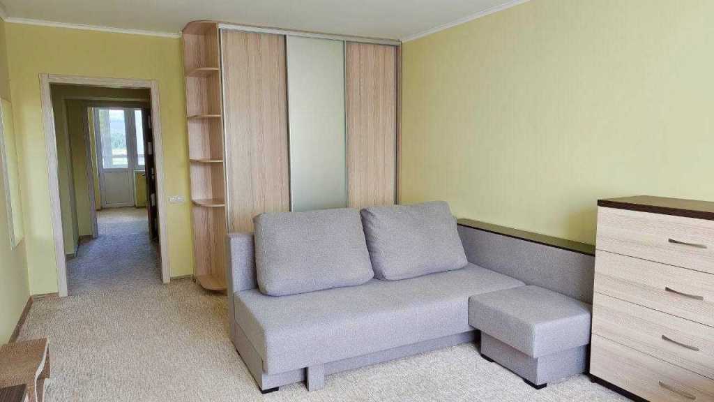Продажа 1-комнатной квартиры 46.1 м², Центральна, 37
