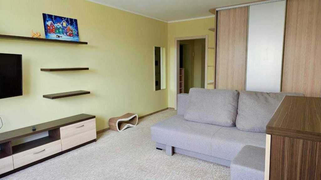 Продажа 1-комнатной квартиры 46.1 м², Центральна, 37