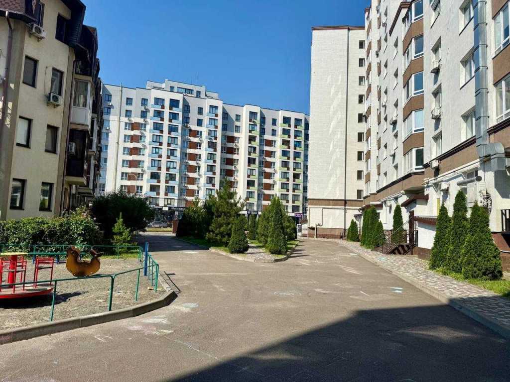 Продажа 1-комнатной квартиры 46.1 м², Центральна, 37