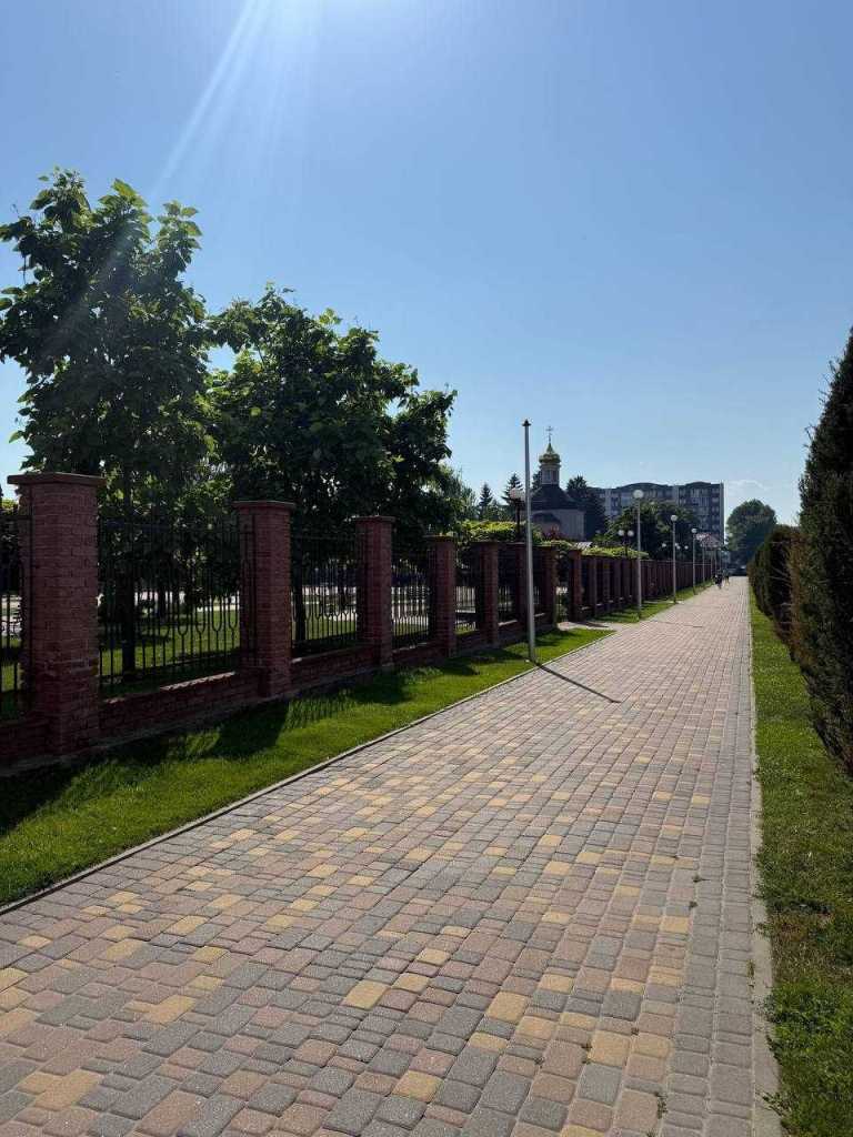 Продажа 1-комнатной квартиры 46.1 м², Центральна, 37