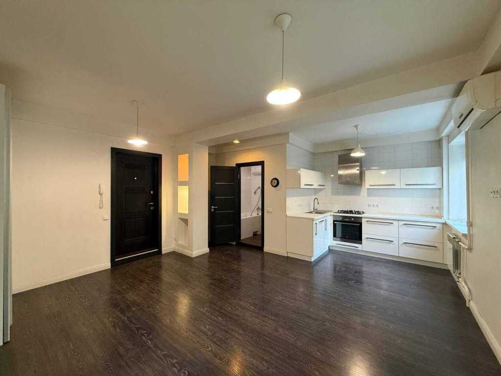 Продажа 2-комнатной квартиры 46.5 м², Ломоносова ул., 30/1