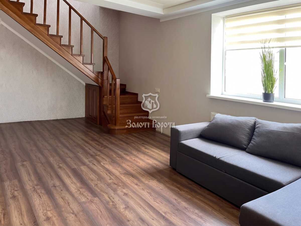 Продаж 5-кімнатної квартири 173.3 м², Волошкова, 37а