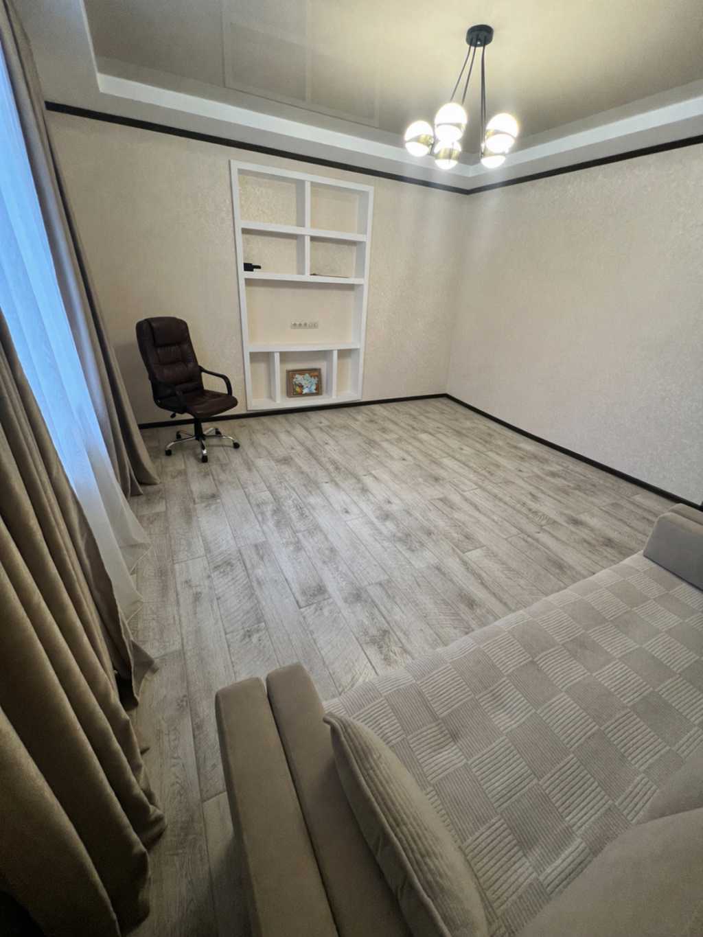 Продаж 2-кімнатної квартири 80 м², Олега Ольжича вул.