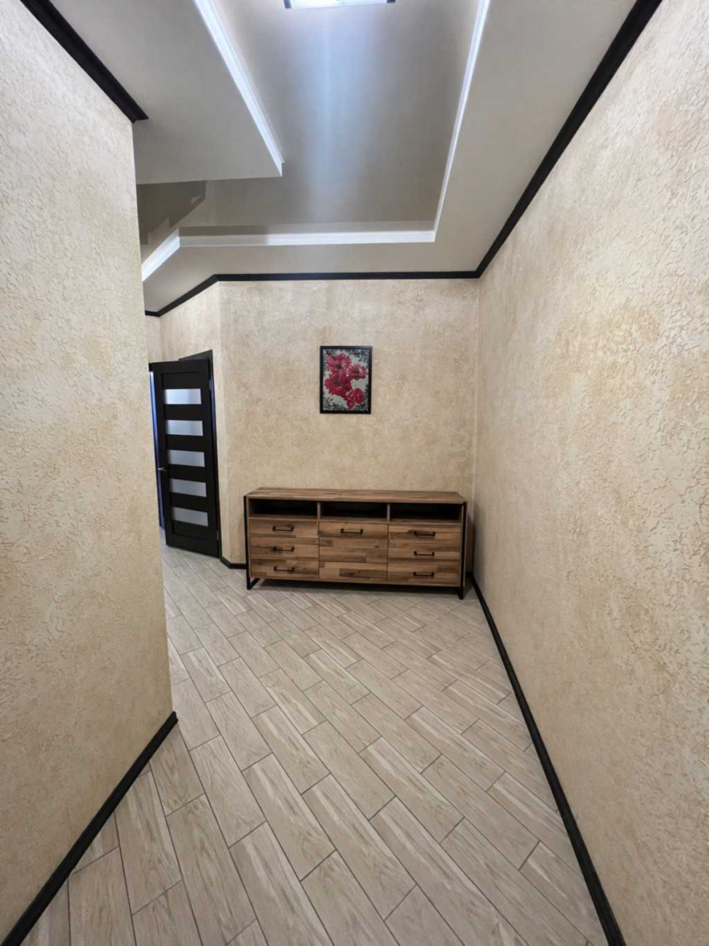 Продаж 2-кімнатної квартири 80 м², Олега Ольжича вул.