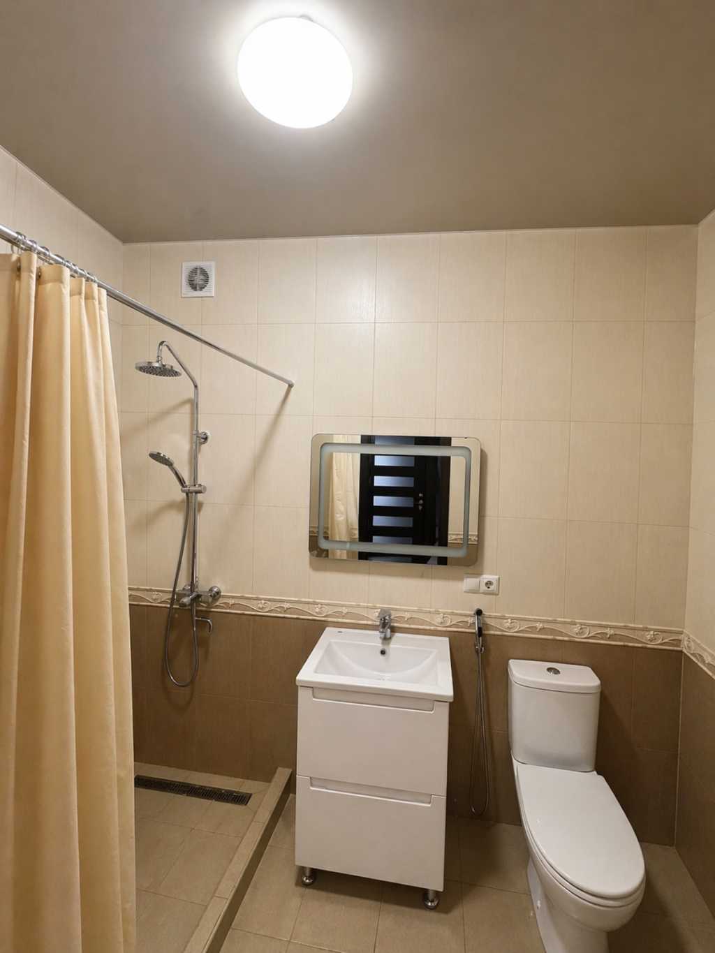Продаж 2-кімнатної квартири 80 м², Олега Ольжича вул.