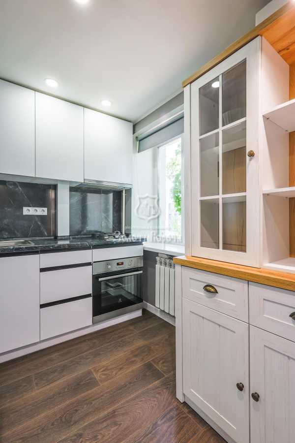 Продаж 1-кімнатної квартири 30.5 м², Олени Теліги вул., 9