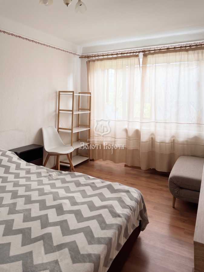 Продажа 1-комнатной квартиры 28.8 м², Пражская ул., 28