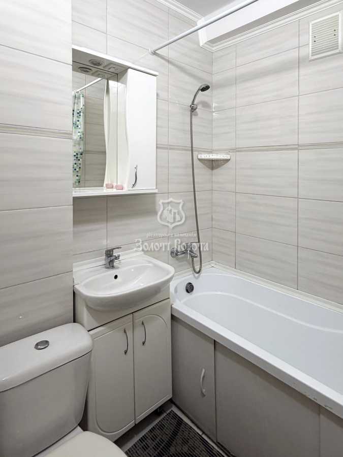 Продажа 1-комнатной квартиры 28.8 м², Пражская ул., 28