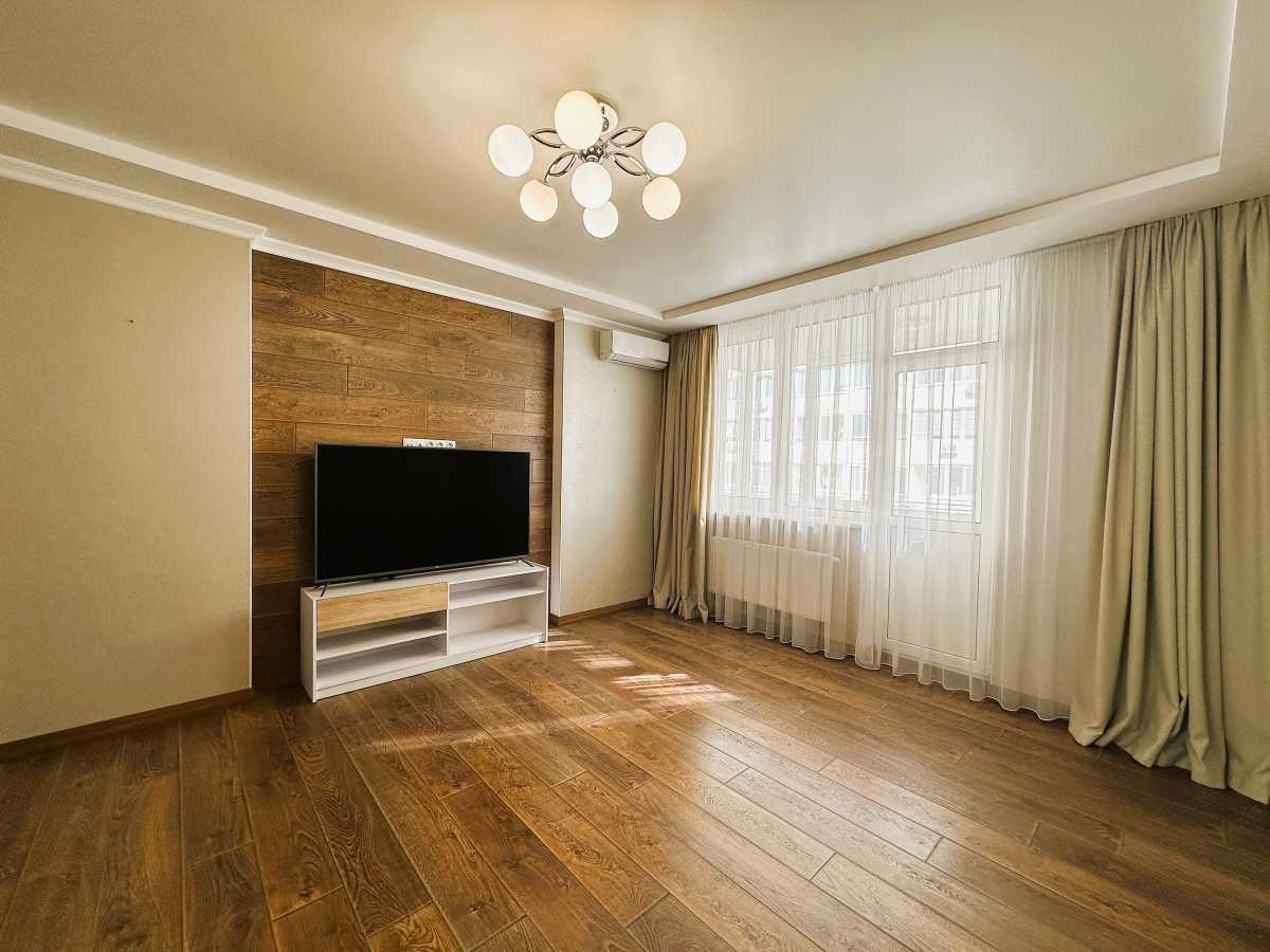 Продажа 1-комнатной квартиры 52 м², Михаила Донца ул., Ломоносова, 48