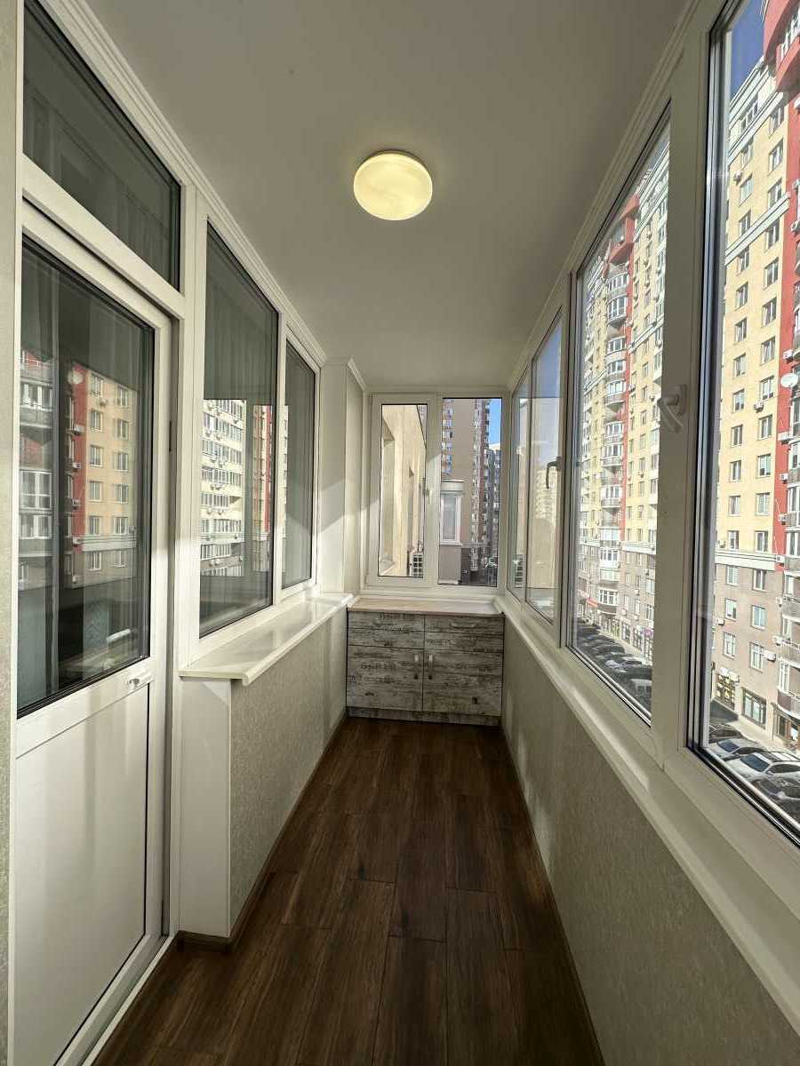 Продажа 1-комнатной квартиры 52 м², Михаила Донца ул., Ломоносова, 48
