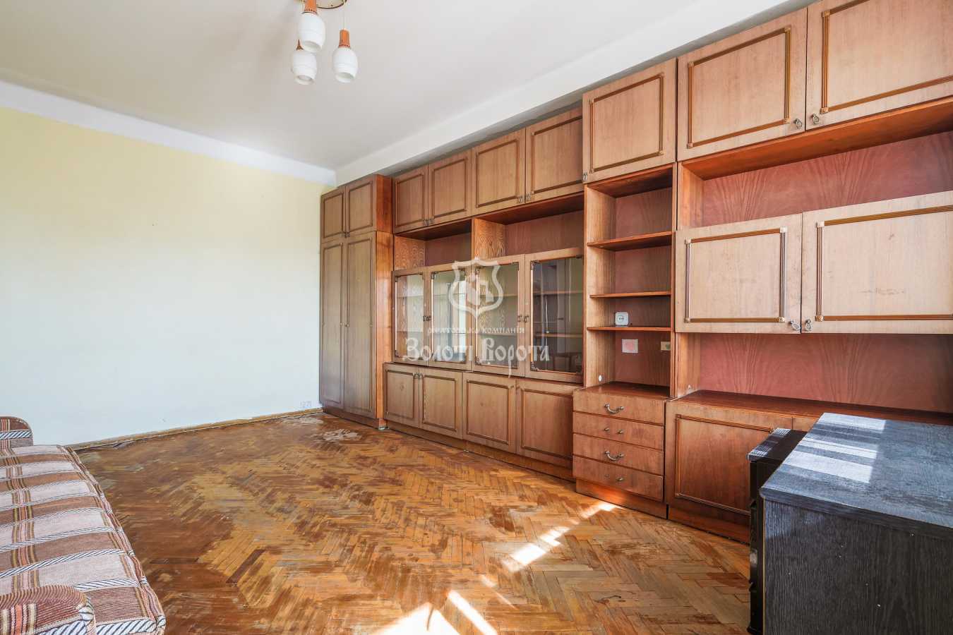 Продаж 1-кімнатної квартири 35.1 м², Русанівська наб., 8