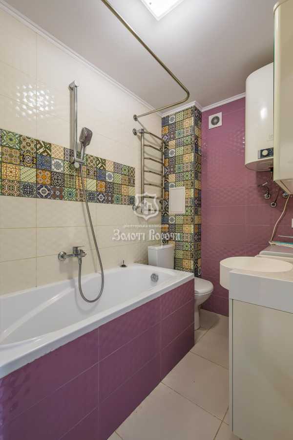 Продаж 1-кімнатної квартири 35.1 м², Русанівська наб., 8