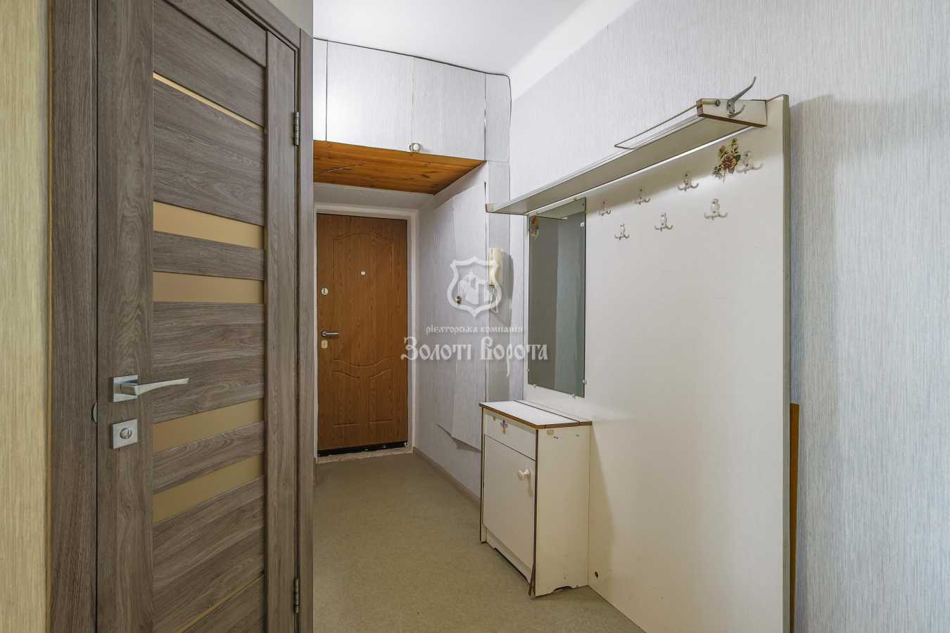 Продаж 1-кімнатної квартири 35.1 м², Русанівська наб., 8