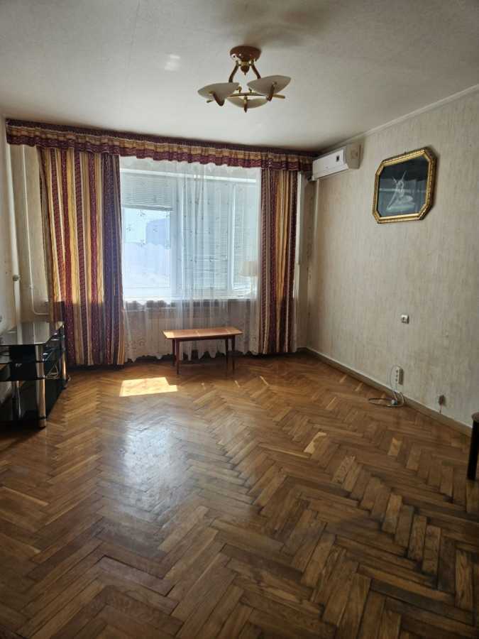 Продажа 2-комнатной квартиры 61 м², Виноградная ул., 1
