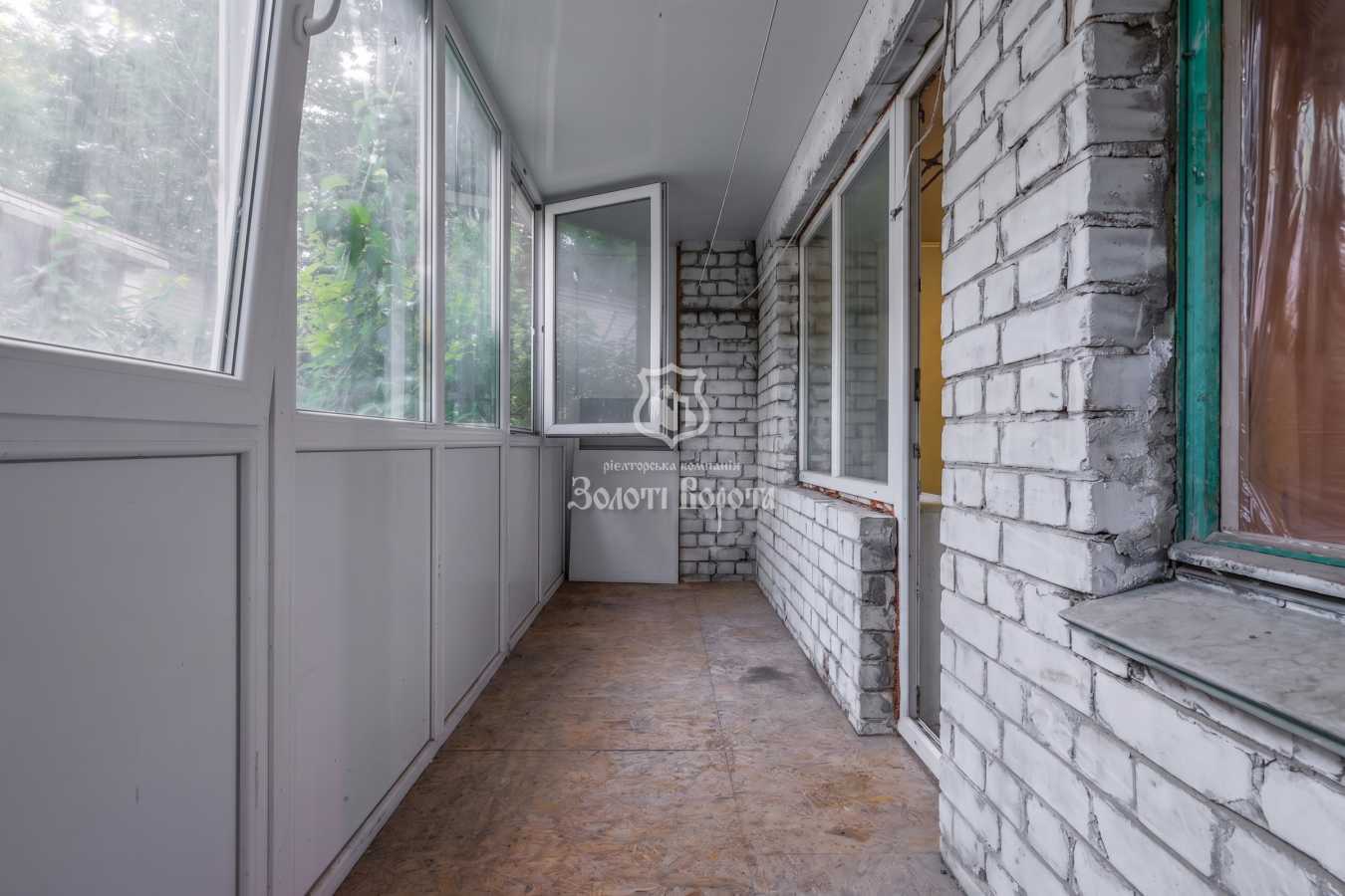 Продаж 1-кімнатної квартири 28.9 м², Верховинна вул., 85