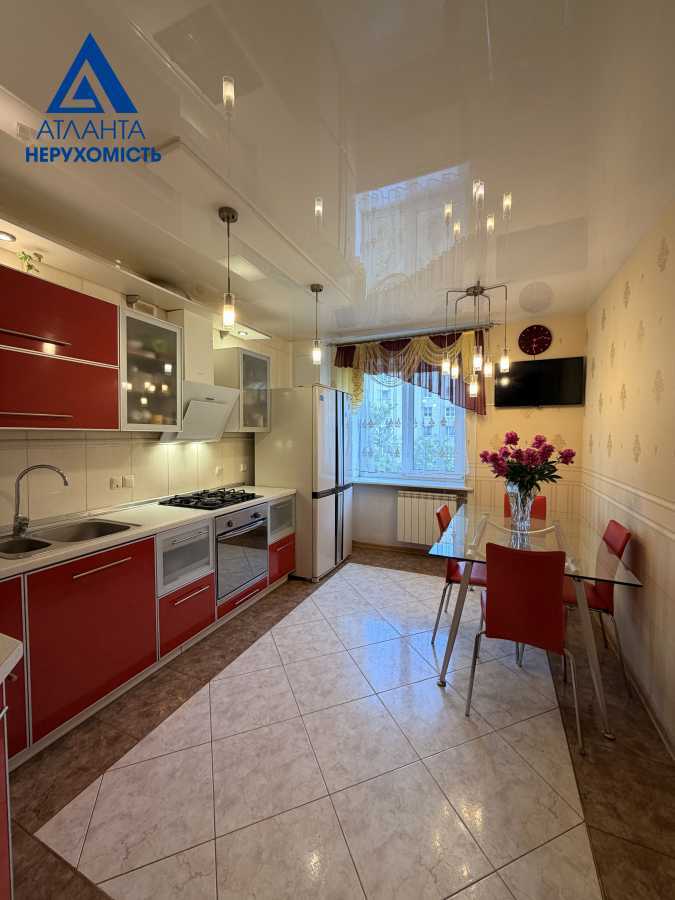 Продажа 4-комнатной квартиры 126 м², Шота Руставели ул., 10