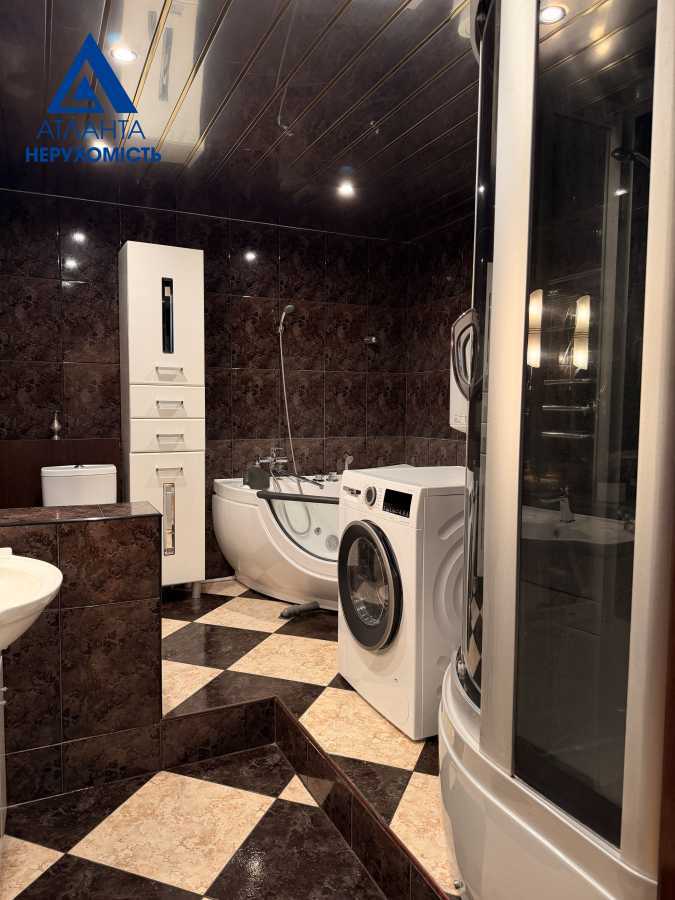 Продажа 4-комнатной квартиры 126 м², Шота Руставели ул., 10