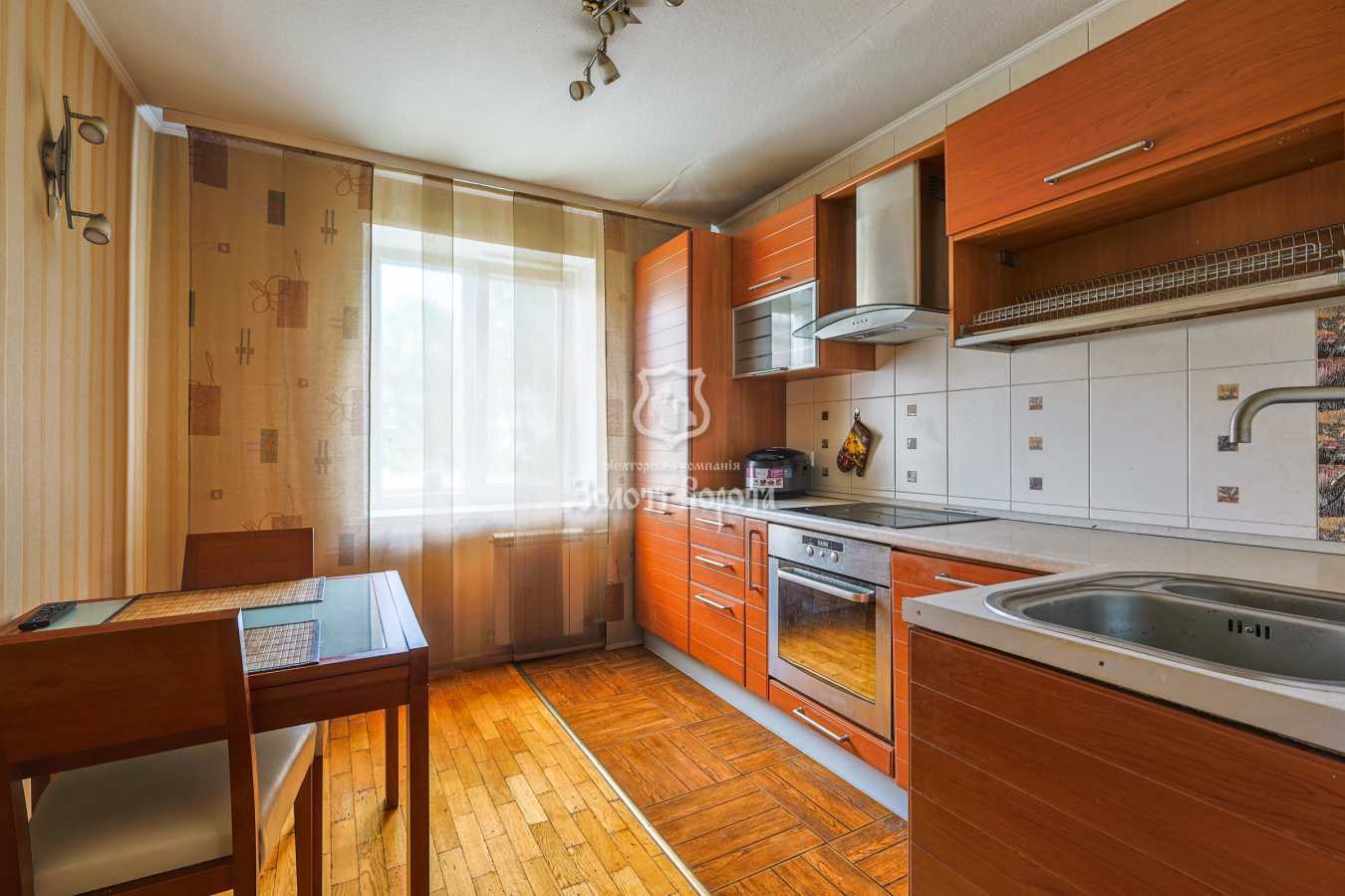 Продаж 2-кімнатної квартири 60.3 м², Золотоустівська вул., 4