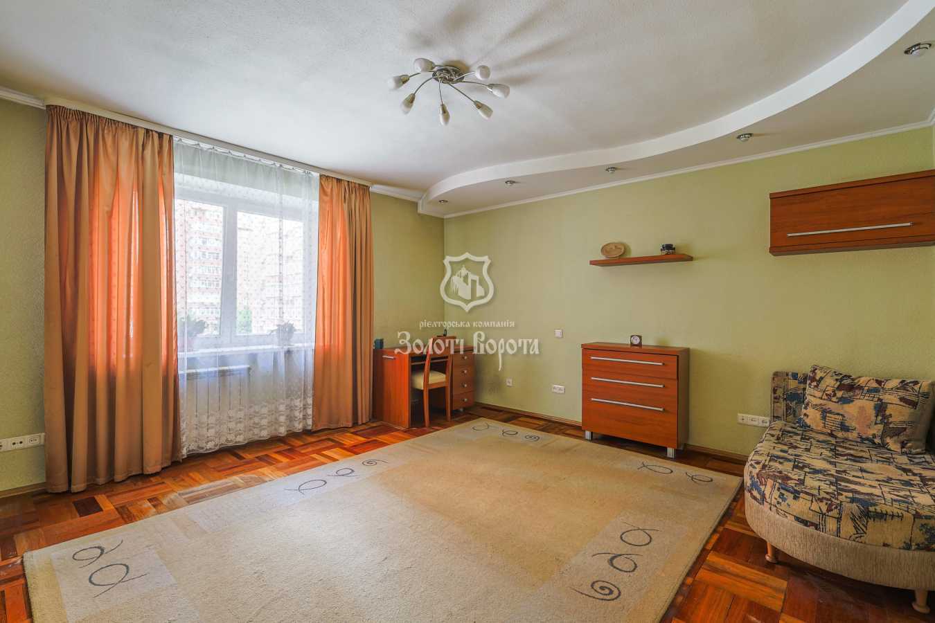 Продаж 2-кімнатної квартири 60.3 м², Золотоустівська вул., 4