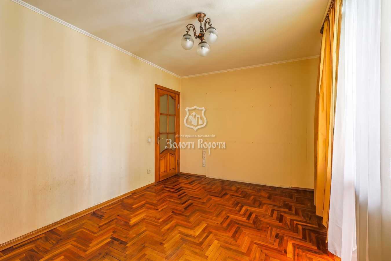 Продаж 2-кімнатної квартири 60.3 м², Золотоустівська вул., 4