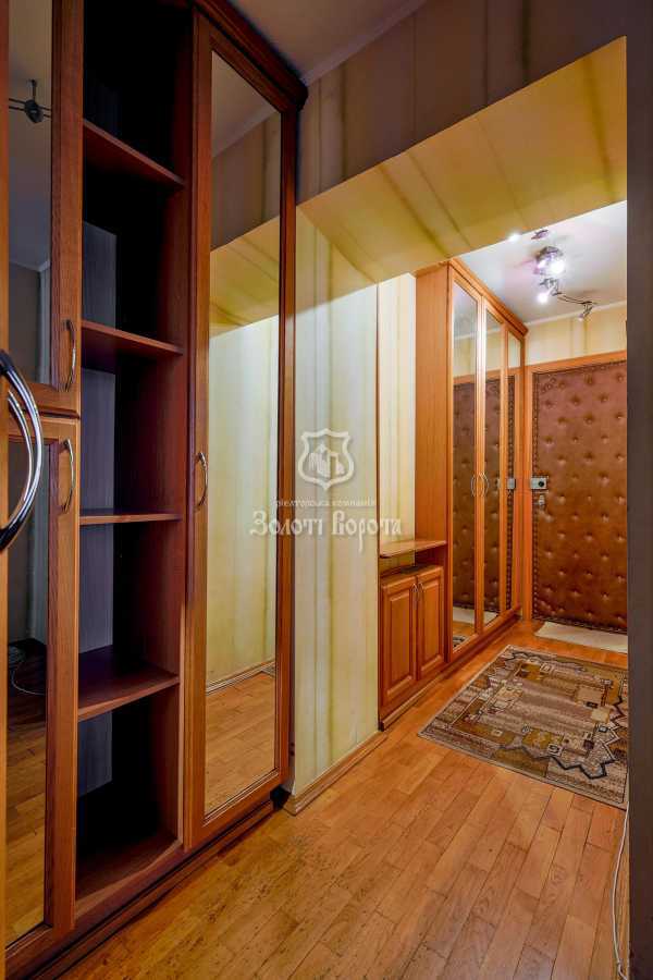 Продаж 2-кімнатної квартири 60.3 м², Золотоустівська вул., 4