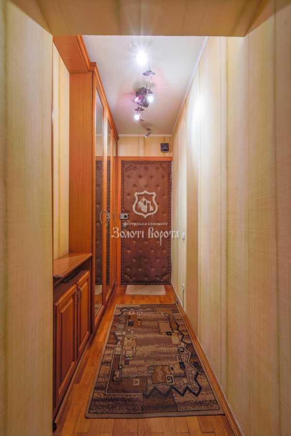 Продаж 2-кімнатної квартири 60.3 м², Золотоустівська вул., 4