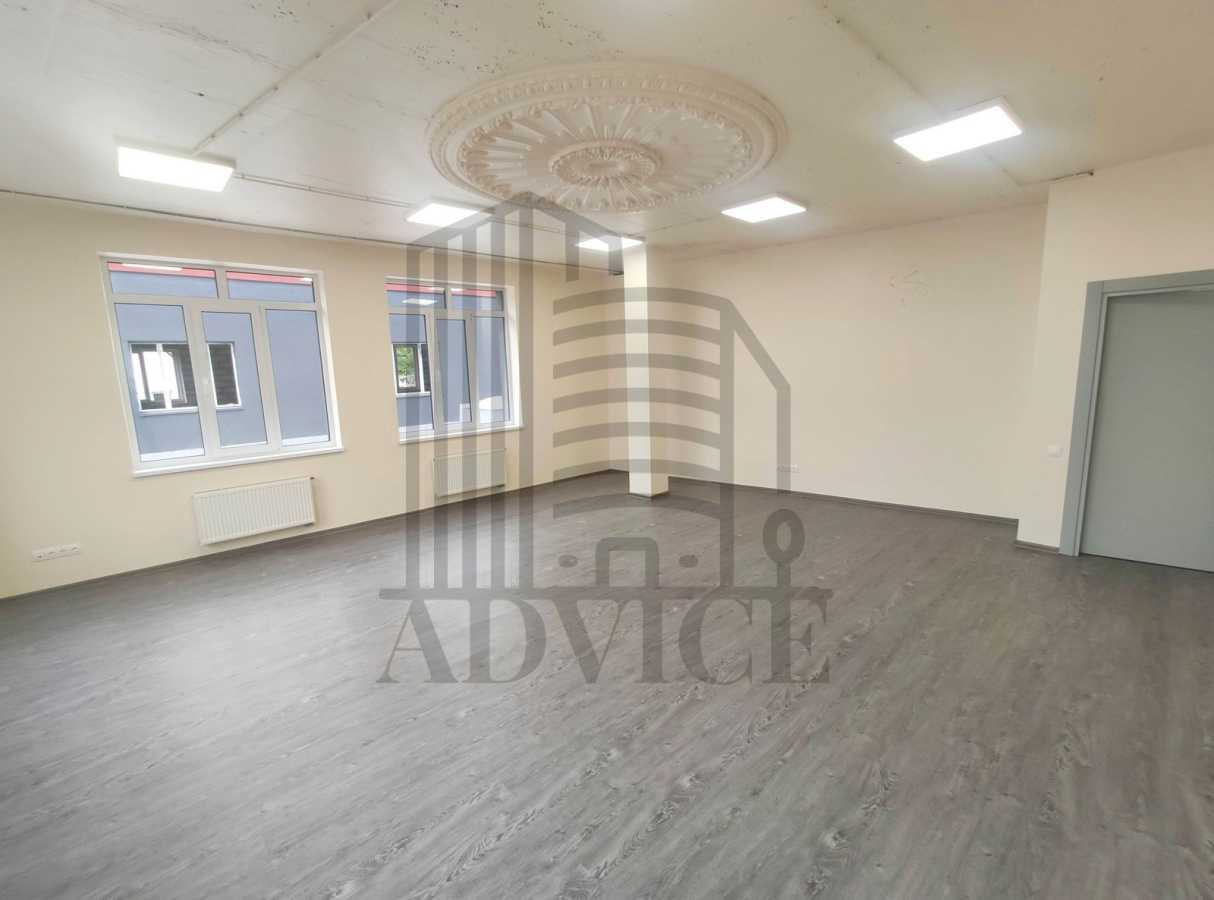Оренда офісу 200 м², Харківська пл.