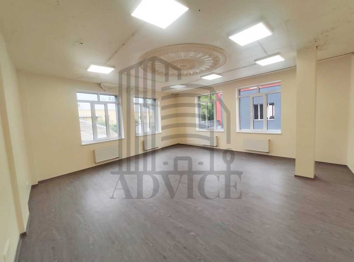 Оренда офісу 200 м², Харківська пл.
