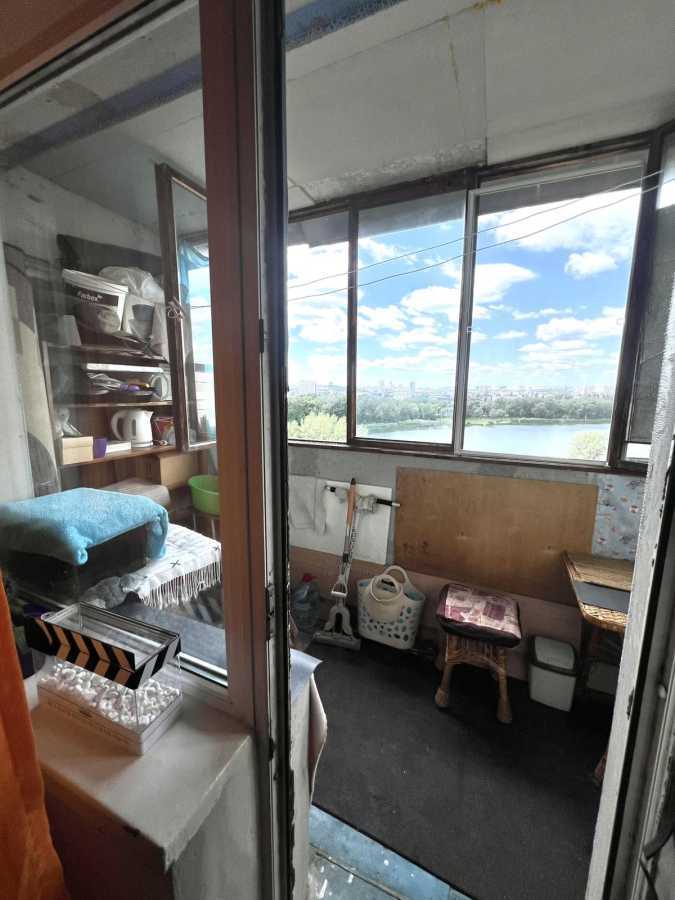 Продаж 2-кімнатної квартири 54 м², Йорданська вул., 1А