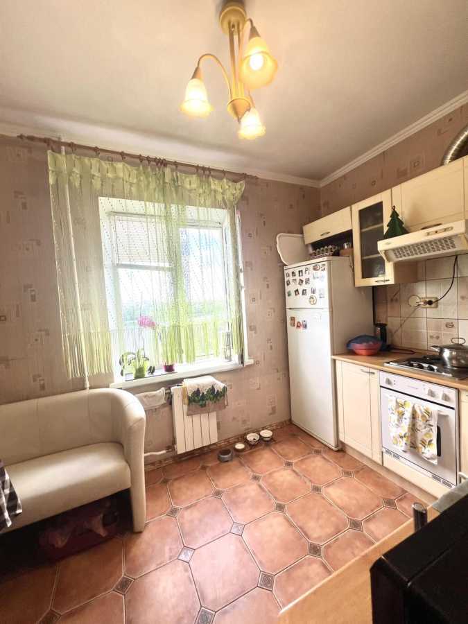 Продаж 2-кімнатної квартири 54 м², Йорданська вул., 1А