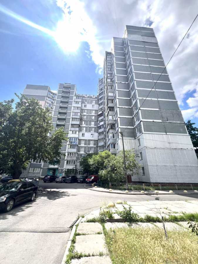 Продаж 2-кімнатної квартири 54 м², Йорданська вул., 1А