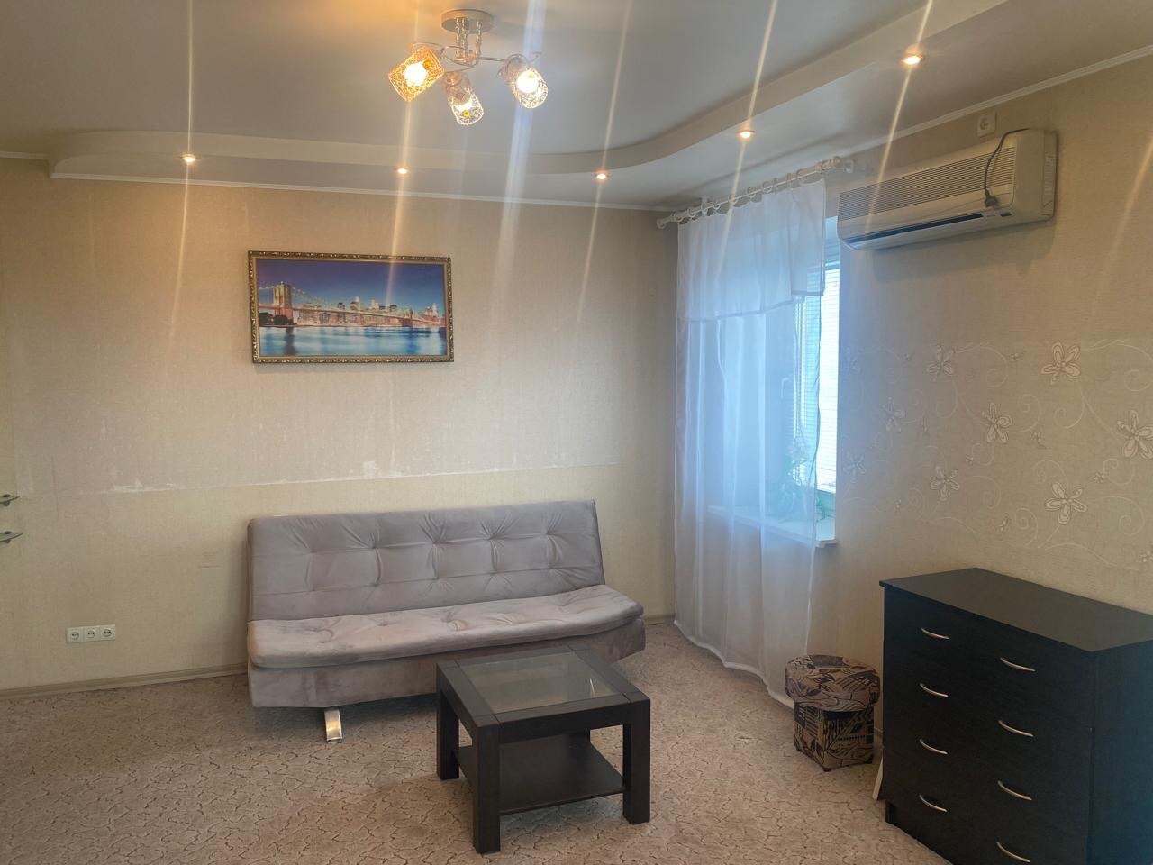 Аренда 3-комнатной квартиры 85 м², Варненская ул., 12А