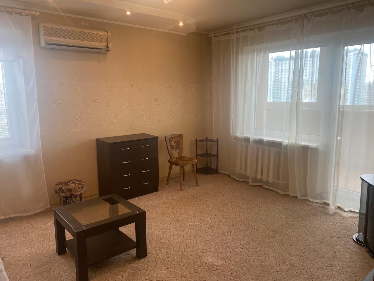 Аренда 3-комнатной квартиры 85 м², Варненская ул., 12А