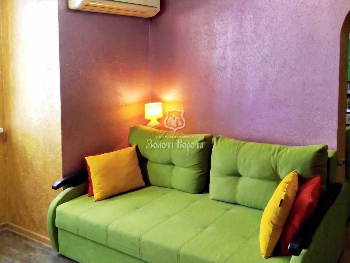 Продаж 1-кімнатної квартири 61.2 м², Харківське шосе, 19А