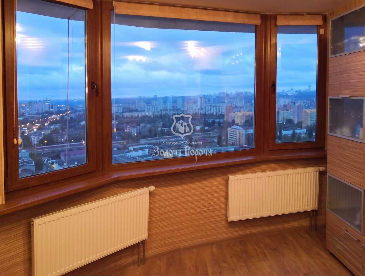 Продаж 1-кімнатної квартири 61.2 м², Харківське шосе, 19А