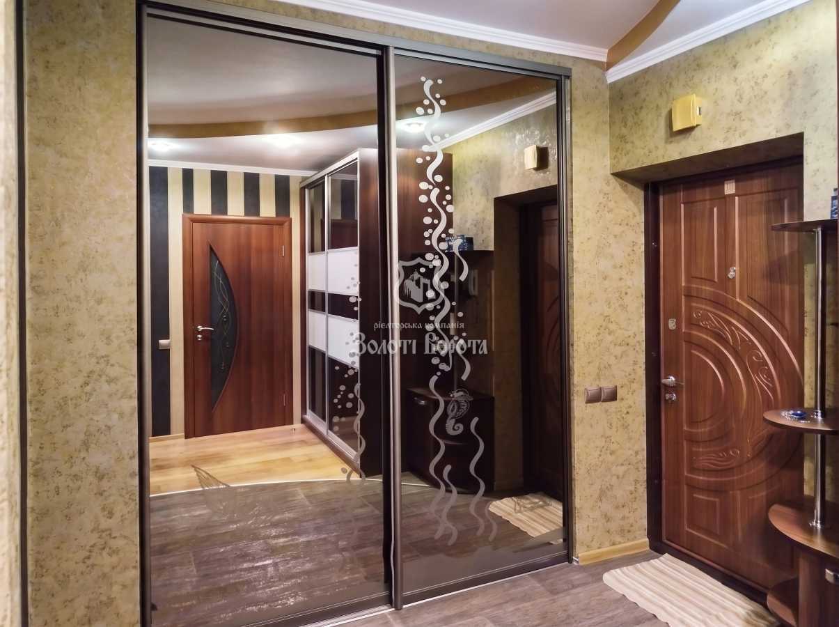 Продаж 1-кімнатної квартири 61.2 м², Харківське шосе, 19А