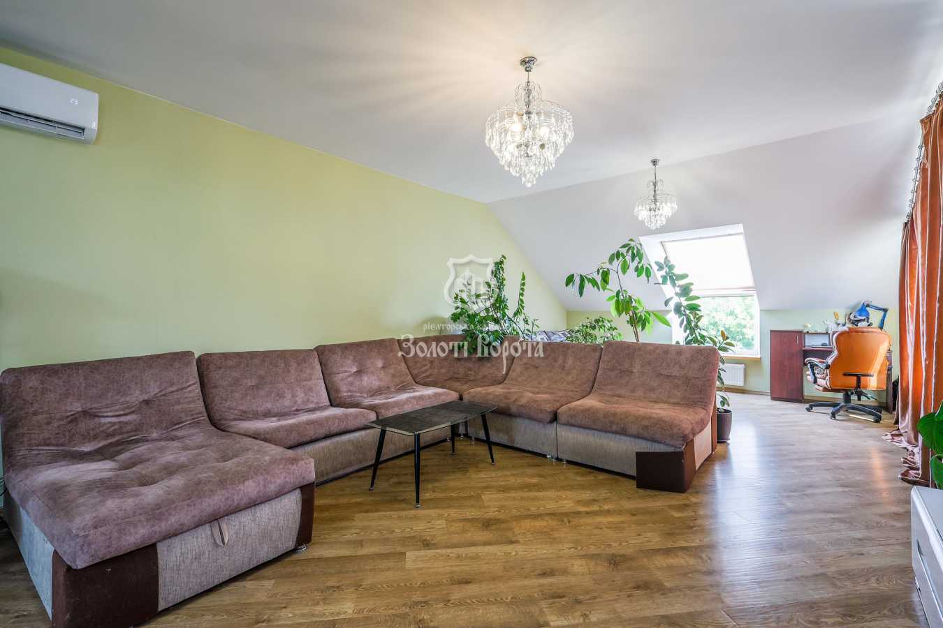 Продаж 3-кімнатної квартири 159.5 м², Абрикосовий пров., 9