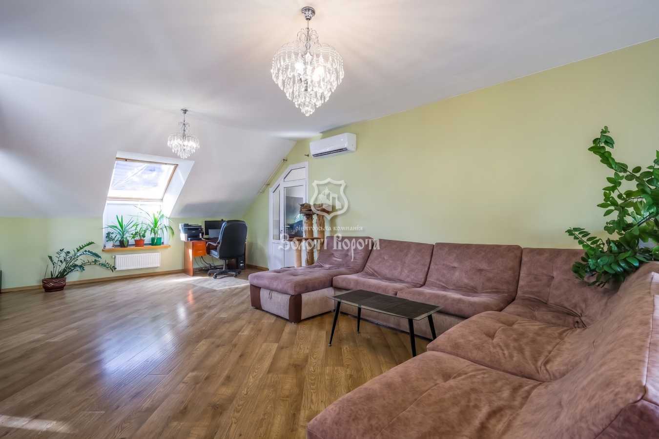 Продаж 3-кімнатної квартири 159.5 м², Абрикосовий пров., 9