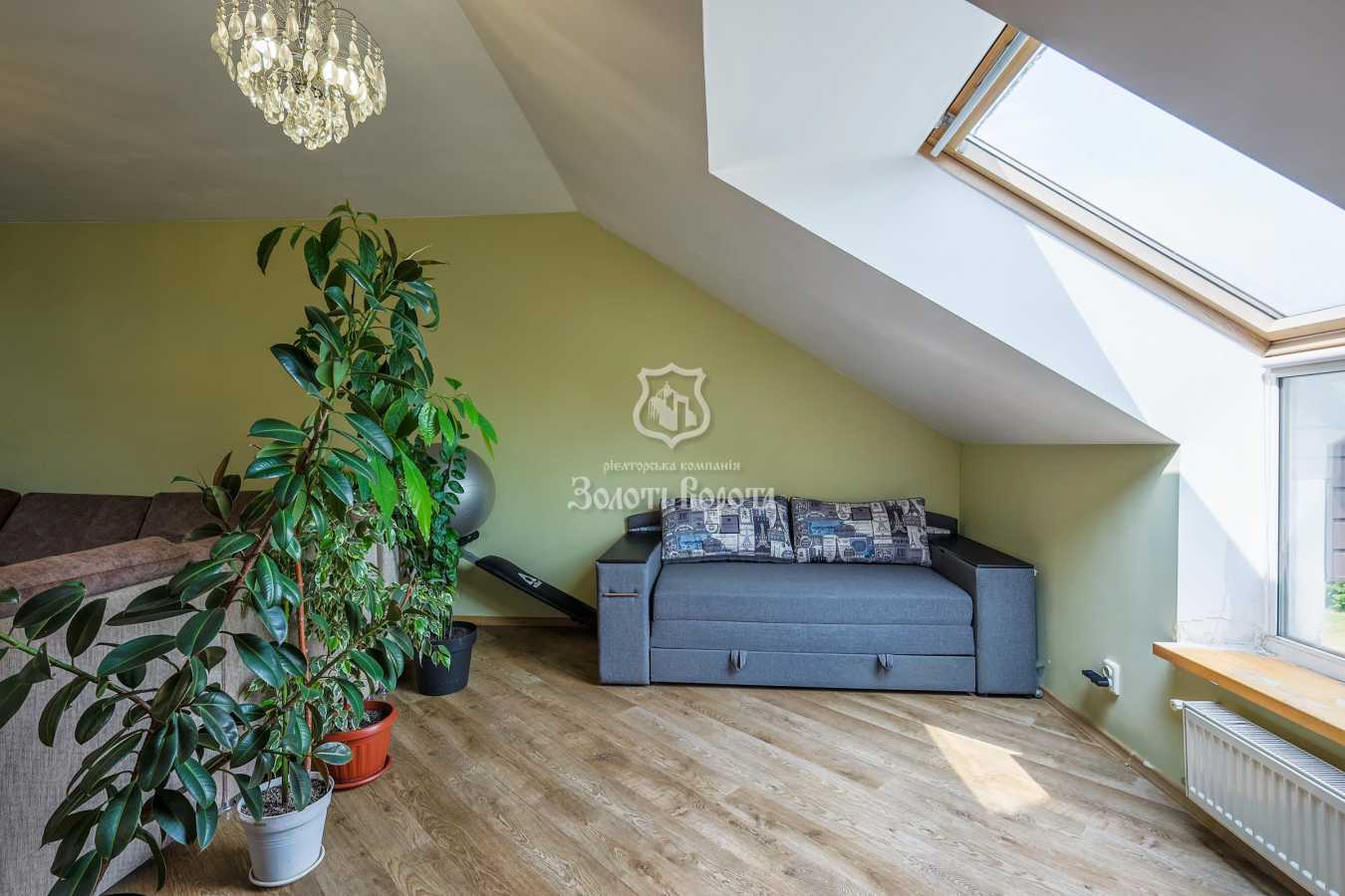Продаж 3-кімнатної квартири 159.5 м², Абрикосовий пров., 9