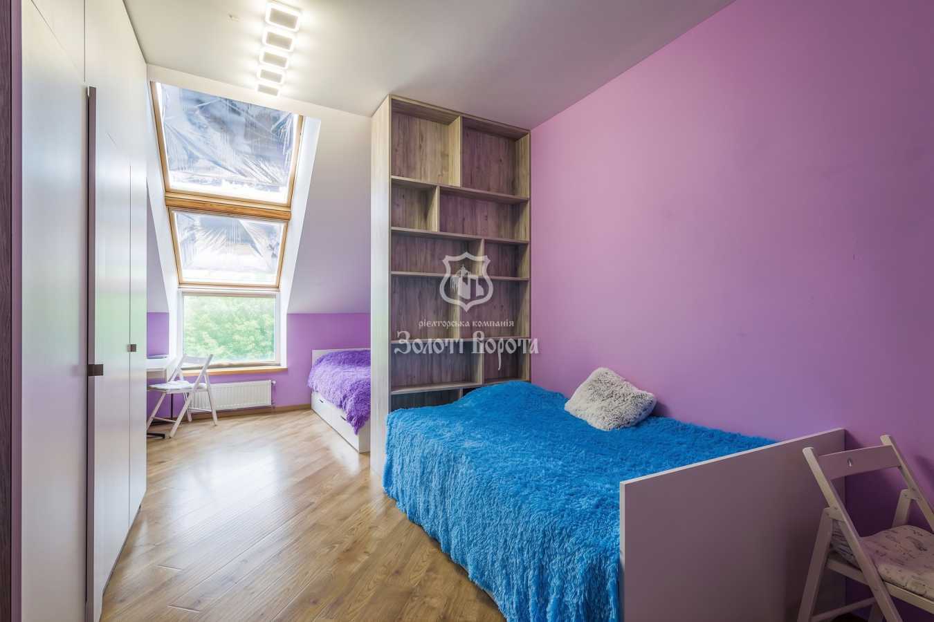 Продаж 3-кімнатної квартири 159.5 м², Абрикосовий пров., 9