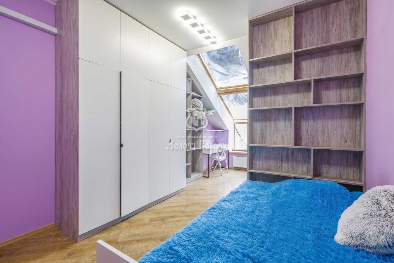 Продаж 3-кімнатної квартири 159.5 м², Абрикосовий пров., 9