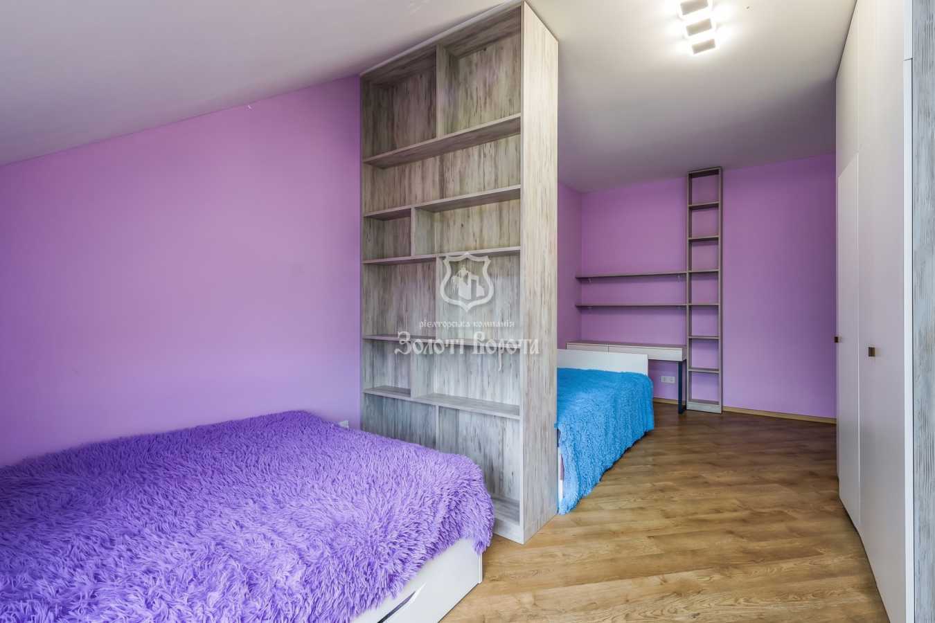 Продаж 3-кімнатної квартири 159.5 м², Абрикосовий пров., 9