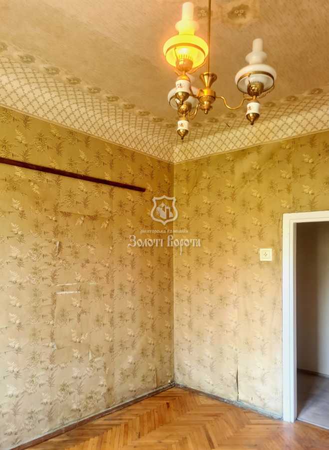 Продаж 3-кімнатної квартири 70.3 м², Івана Світличного вул., 6